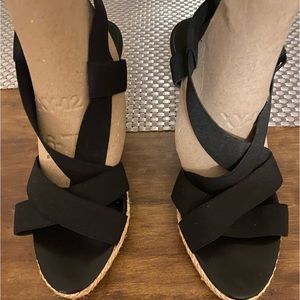 Madison Studio Black Wedge Sandals Sz 7M VGUC 😊😊